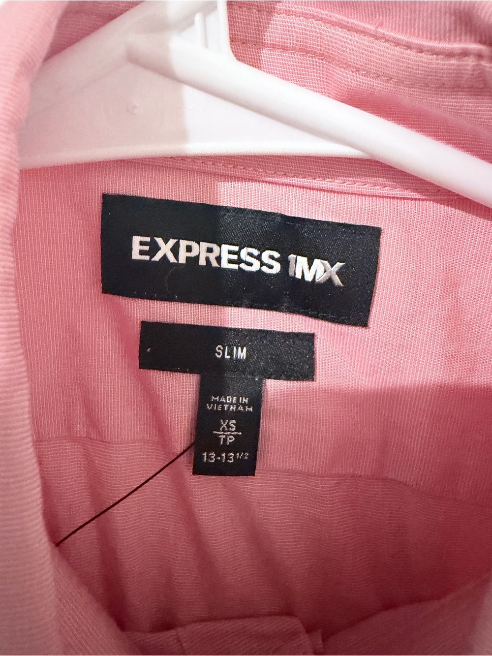 Express Men's Solid Pink Dress Shirt - Picture 2 of 3